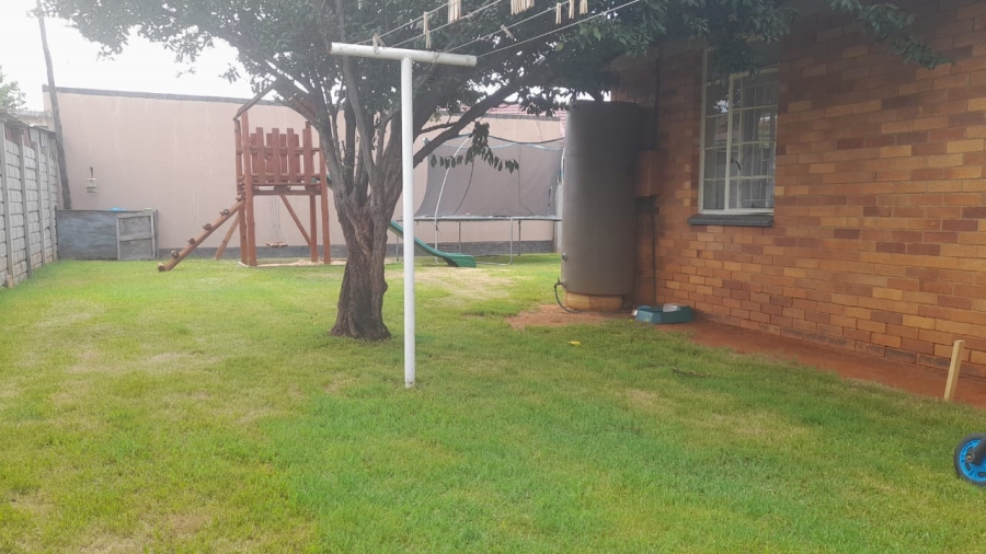 2 Bedroom Property for Sale in Stilfontein Ext 1 North West